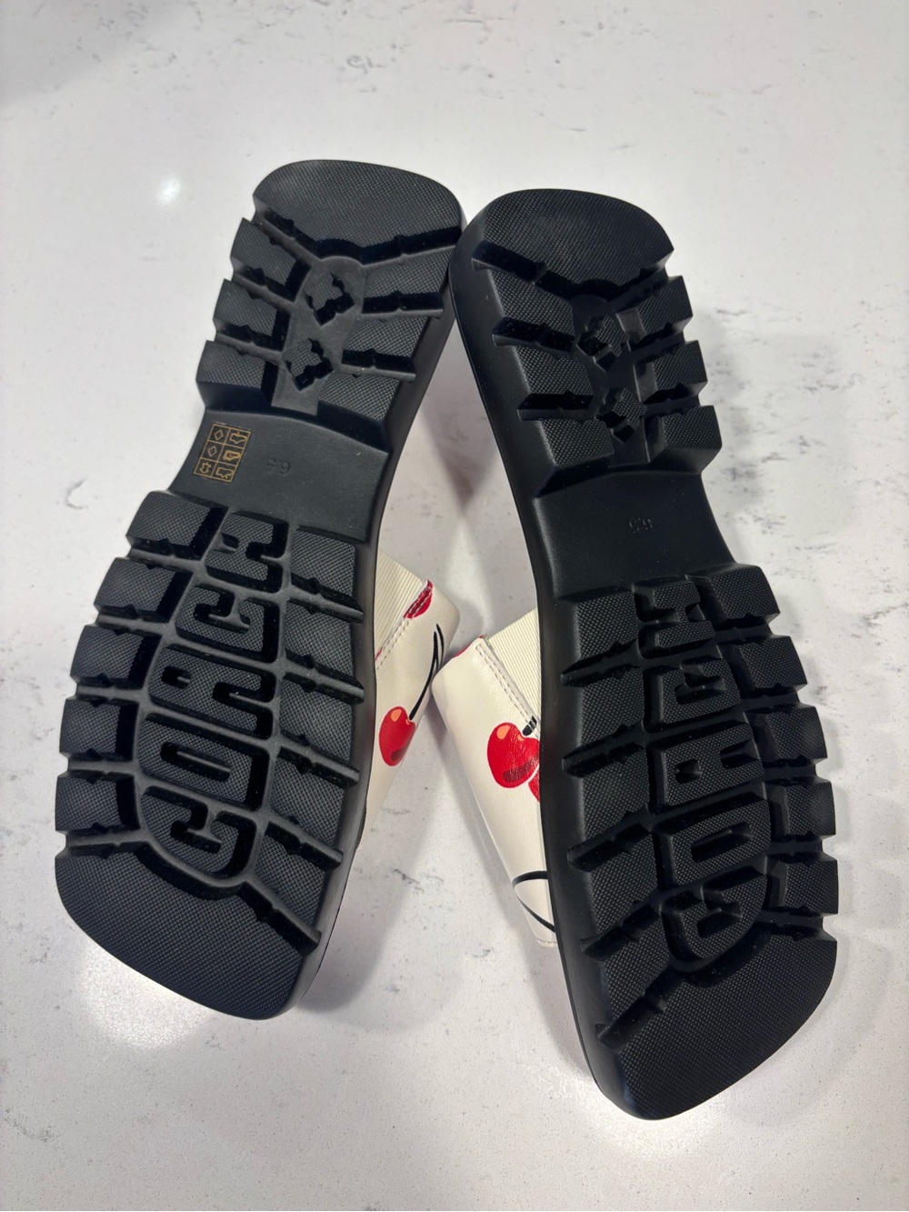 Coach New Florence cherry Sandal - Picture 3 of 3